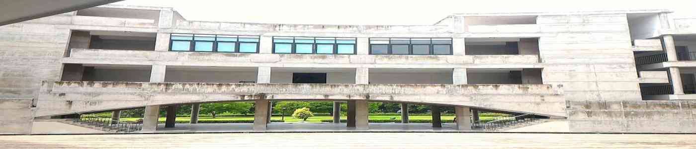 (AMSOM) Amrut Mody School of Management 
