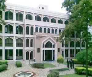 (AAMC) Al-Ameen Medical College 