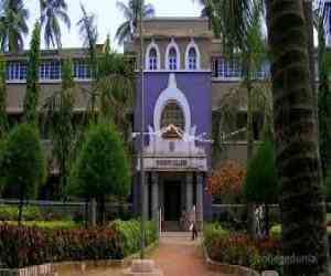 Bhavan's College