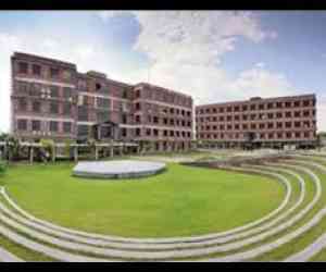 Niilm School of Business